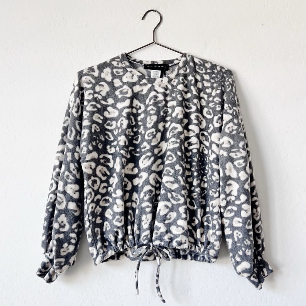 know.one.cares Animal Print Oversized Fit Fleece Sweater NWT